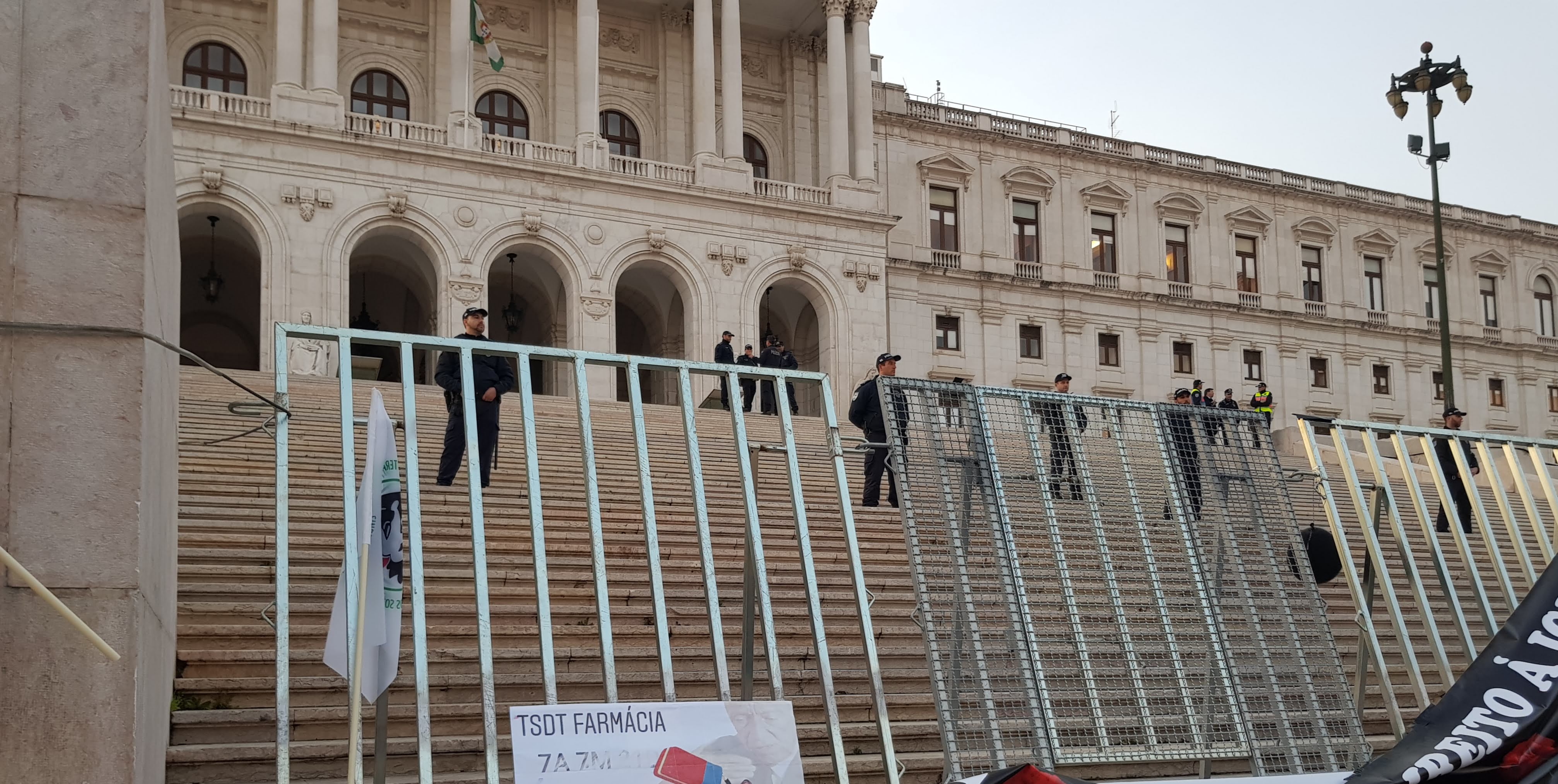 TÉCNICOS SUPERIORES DE DIAGNÓSTICO E  TERAPÊUTICA EM GREVE, NO DIA 31 DE JANEIRO